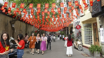 Thời tiết hôm nay (2/5): Không khí lạnh suy yếu, miền Bắc tăng nhiệt