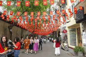 Thời tiết hôm nay (2/5): Không khí lạnh suy yếu, miền Bắc tăng nhiệt