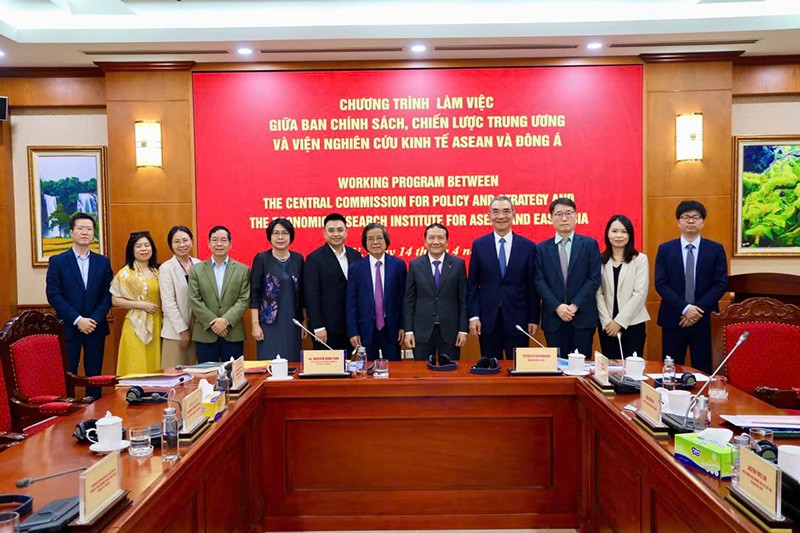 Con đường đến thịnh vượng của Việt Nam: Nhìn từ vấn đề tăng năng suất