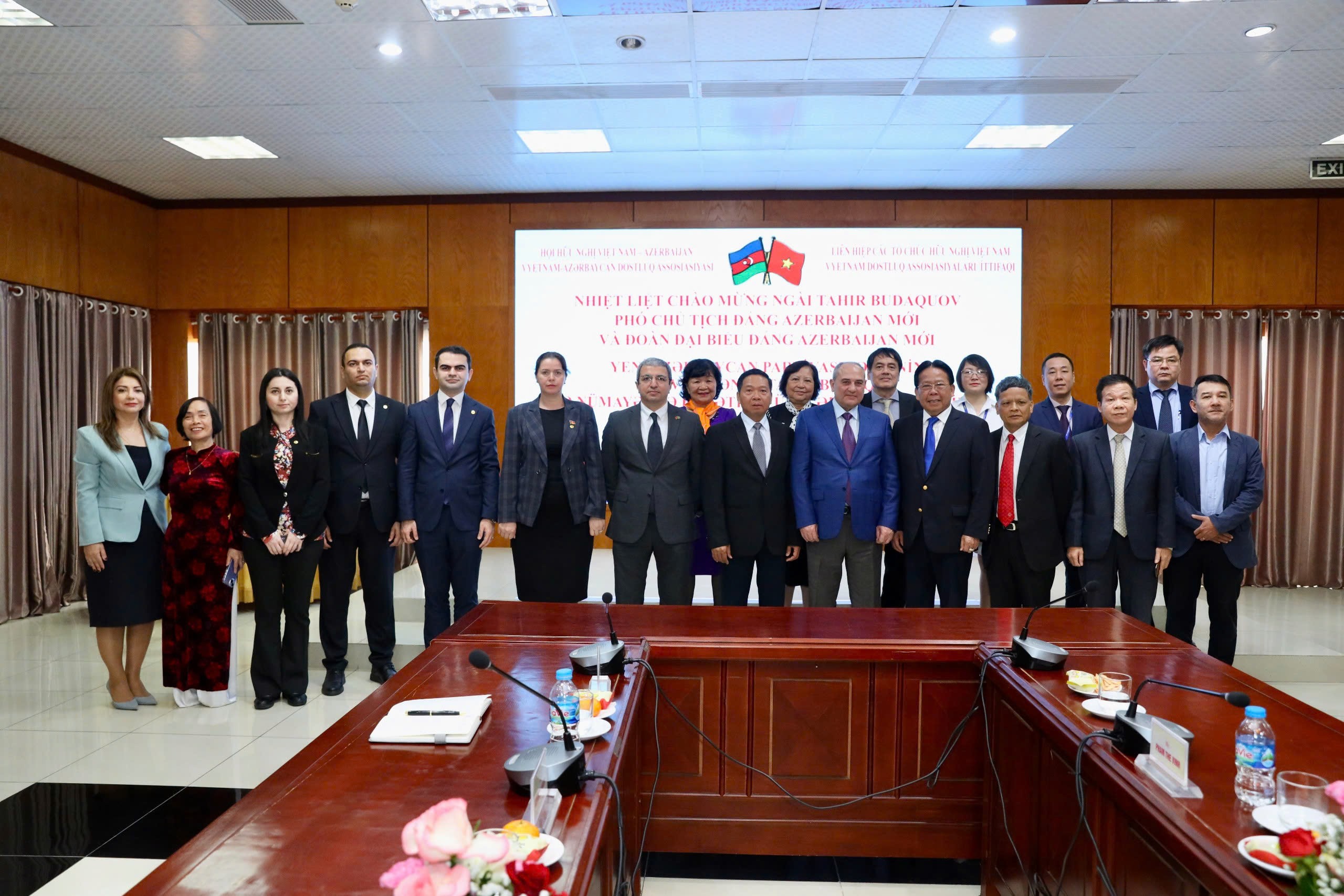 Việt Nam - Azerbaijan: Hoài niệm đẹp cần được tiếp nối bằng thành tựu mới