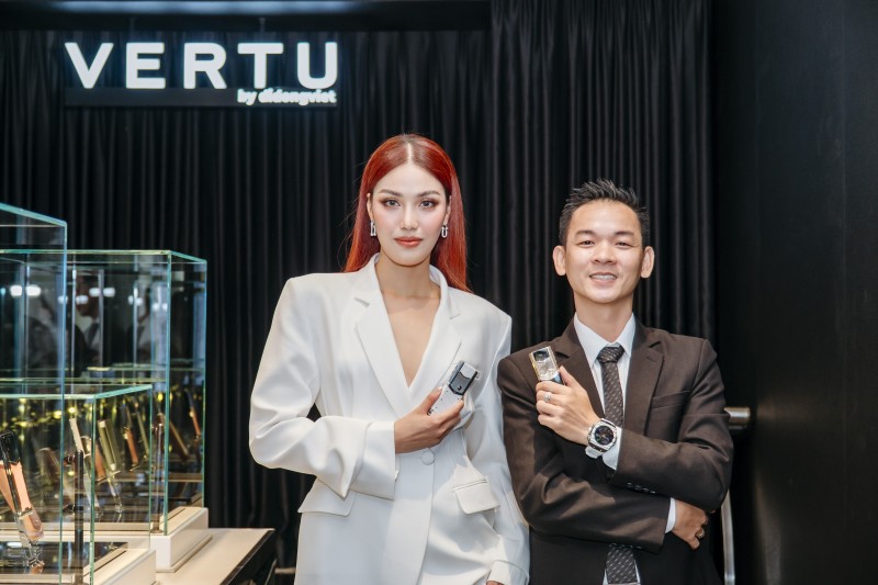 CEO Vertu Việt Nam và siêu mẫu Lan Khuê.