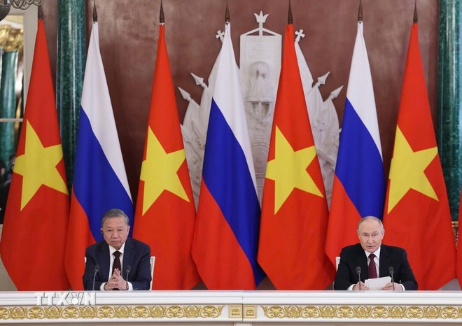 Tuyên bố chung về những định hướng lớn của quan hệ Đối tác Chiến lược toàn diện Việt-Nga trong giai đoạn hợp tác mới