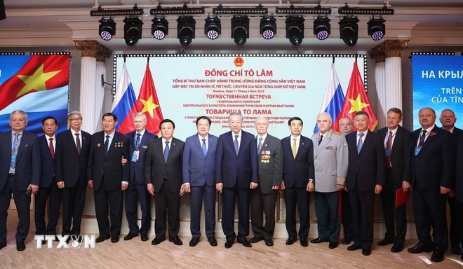 Tổng Bí thư: Việt Nam tri ân sự giúp đỡ chí tình của các chuyên gia Nga