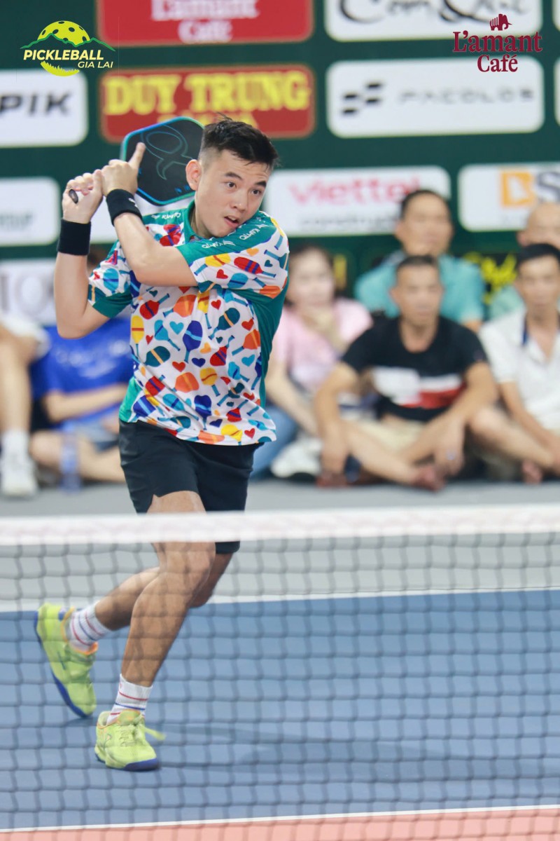 Cặp đôi Việt Nam vô địch sau trận pickleball kinh điển trên sân Gia Lai