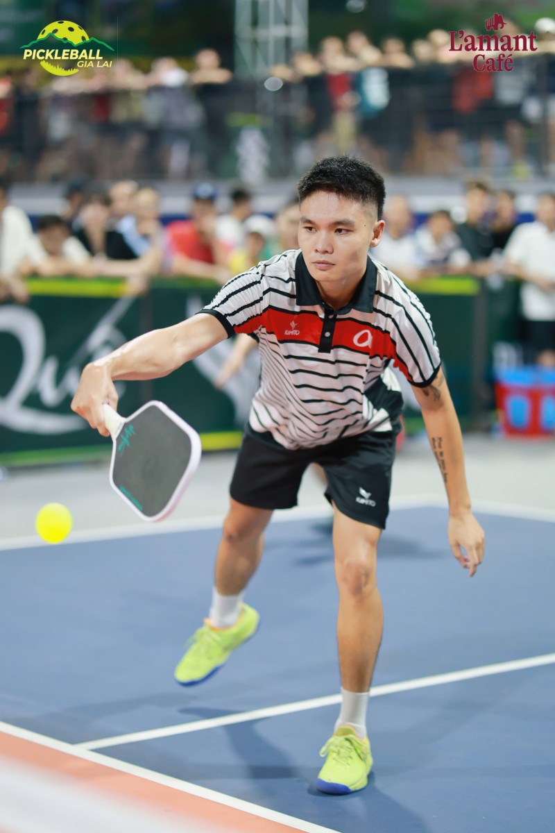 Cặp đôi Việt Nam vô địch sau trận pickleball kinh điển trên sân Gia Lai