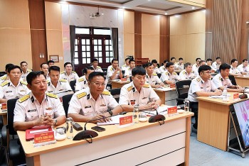 vung 5 hai quan khen thuong tap the ca nhan tieu bieu trong 10 nam thuc hien chi thi 05 cttw