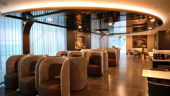 trai nghiem dang cap tai the sens dac quyen moi danh cho khach hang vip cua vpbank