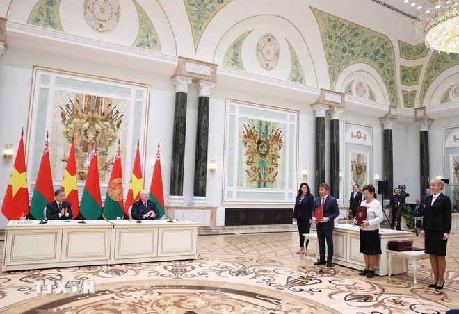 Việt Nam-Belarus chính thức thiết lập quan hệ Đối tác chiến lược