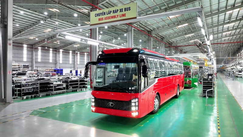 Quảng Nam: Khánh thành dây chuyền công nghệ sản xuất nhà máy THACO Bus và giới thiệu xe bus, xe tải thế hệ mới