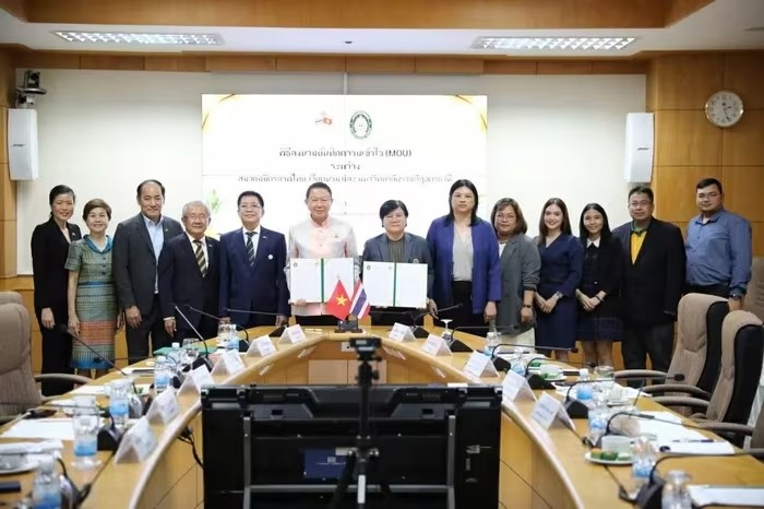Trung tâm Việt Nam học, Đại học Ratjabath Udon Thani Thái Lan tổ chức Lễ ký kết hợp tác với Hội hữu nghị Thái Lan - Việt Nam.