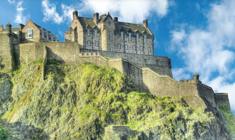 Những lý do bạn nên đến du lịch Scotland