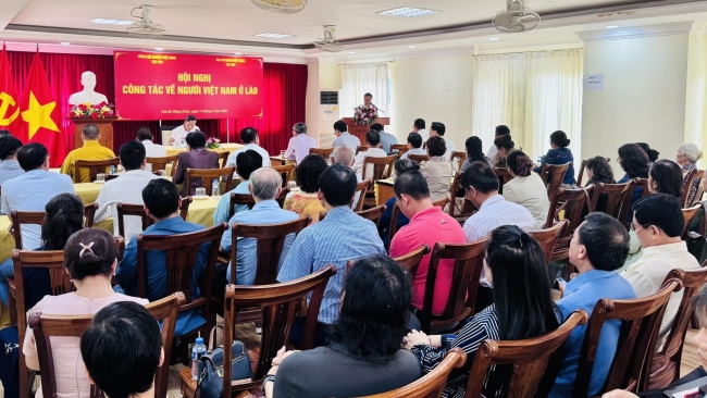 Củng cố hội đoàn, lan tỏa tiếng Việt trong cộng đồng người Việt tại Lào