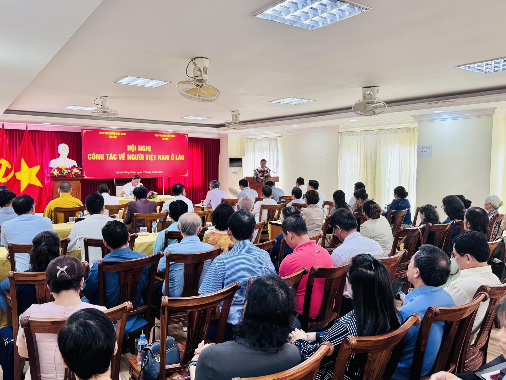 Hội nghị công tác người Việt Nam ở Lào năm 2025. (Ảnh: Đại sứ quán Việt Nam tại Lào)