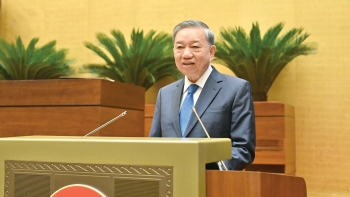 tong bi thu to lam thap len ngon lua doi moi khat vong hanh dong