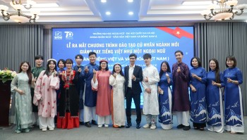 Ra mắt chương trình đào tạo giảng dạy tiếng Việt như một ngoại ngữ