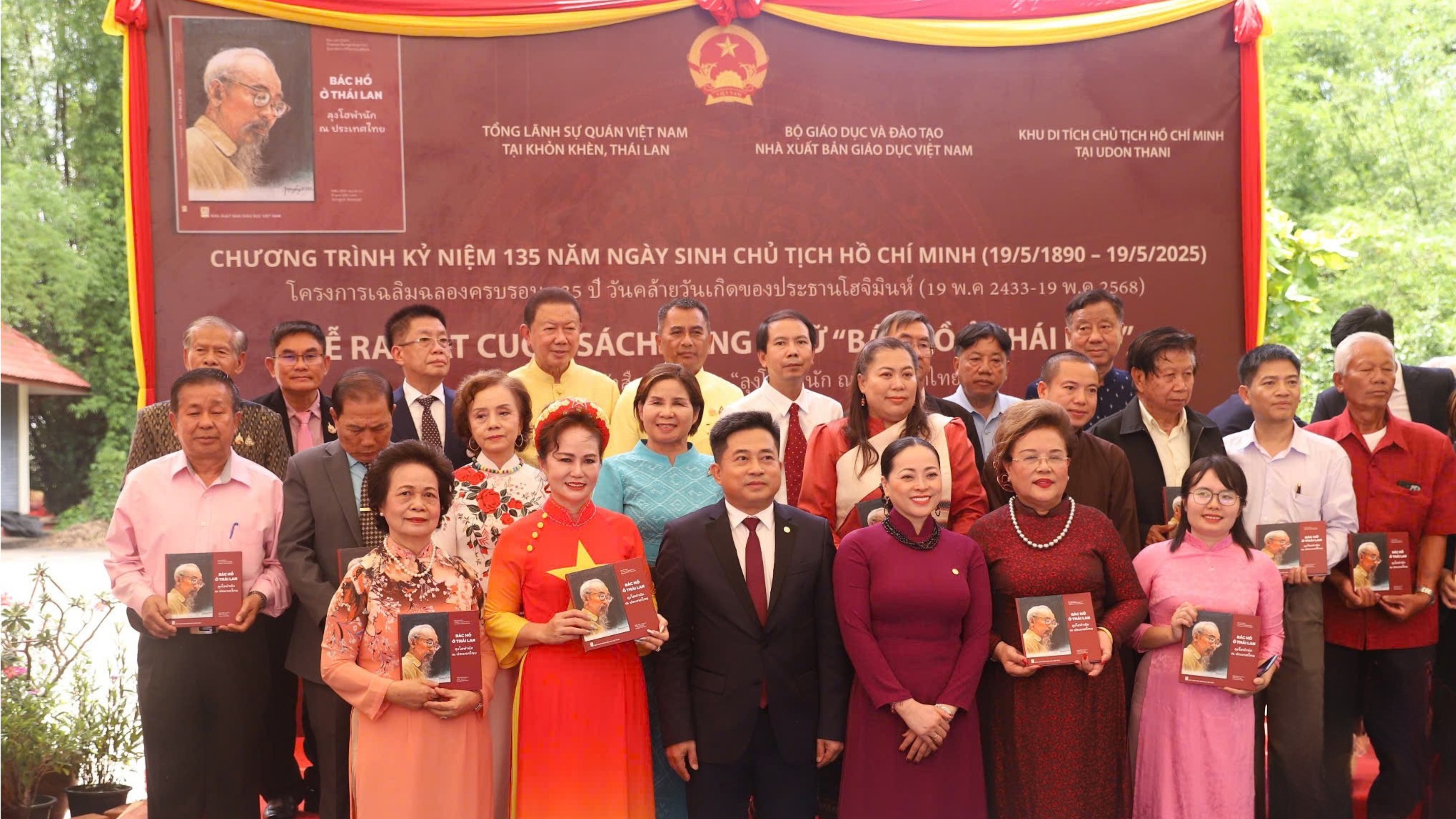 Sách song ngữ “Bác Hồ ở Thái Lan”: Tư liệu quý về Bác và biểu tượng sống động của tình hữu nghị Việt - Thái