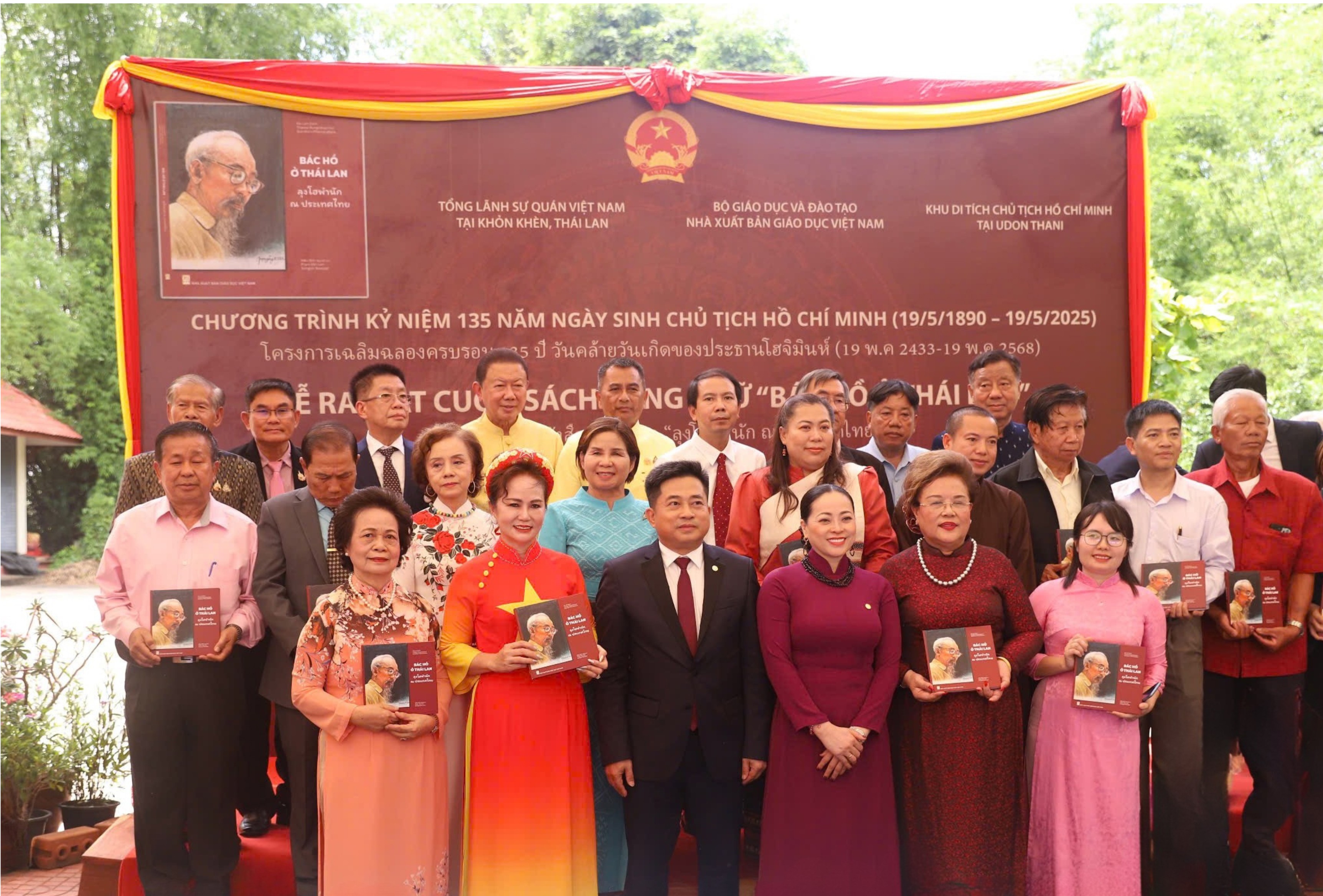 Sách song ngữ “Bác Hồ ở Thái Lan”: Tư liệu quý về Bác và biểu tượng sống động của tình hữu nghị Việt - Thái