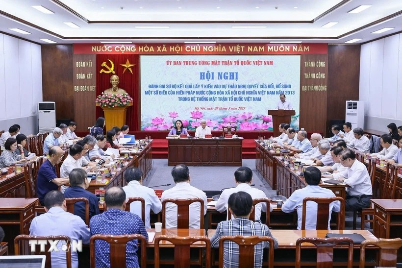 715.617 ý kiến trong hệ thống MTTQ tán thành dự thảo về sửa đổi Hiến pháp 2013