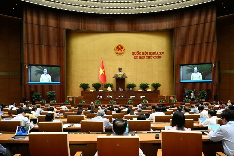 Quốc hội làm việc tại Hội trường sáng 21/5. (Ảnh: quochoi.vn)