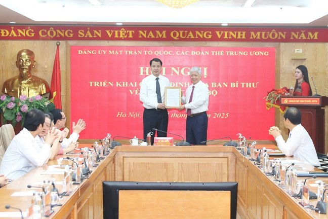 Đảng ủy Mặt trận Tổ quốc, các đoàn thể Trung ương triển khai quyết định của Ban Bí thư về công tác cán bộ