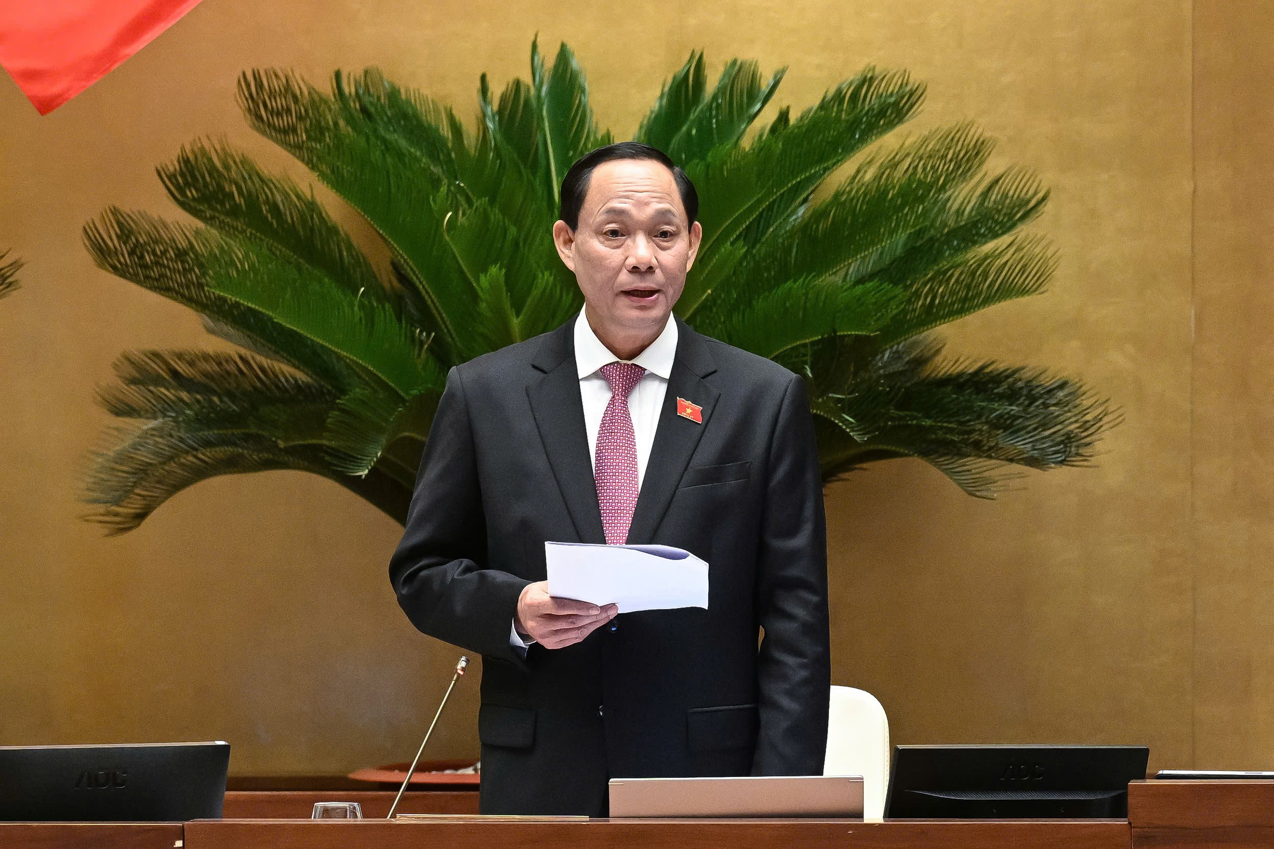 Phó Chủ tịch Quốc hội, Thượng tướng Trần Quang Phương phát biểu kết luận Phiên thảo luận