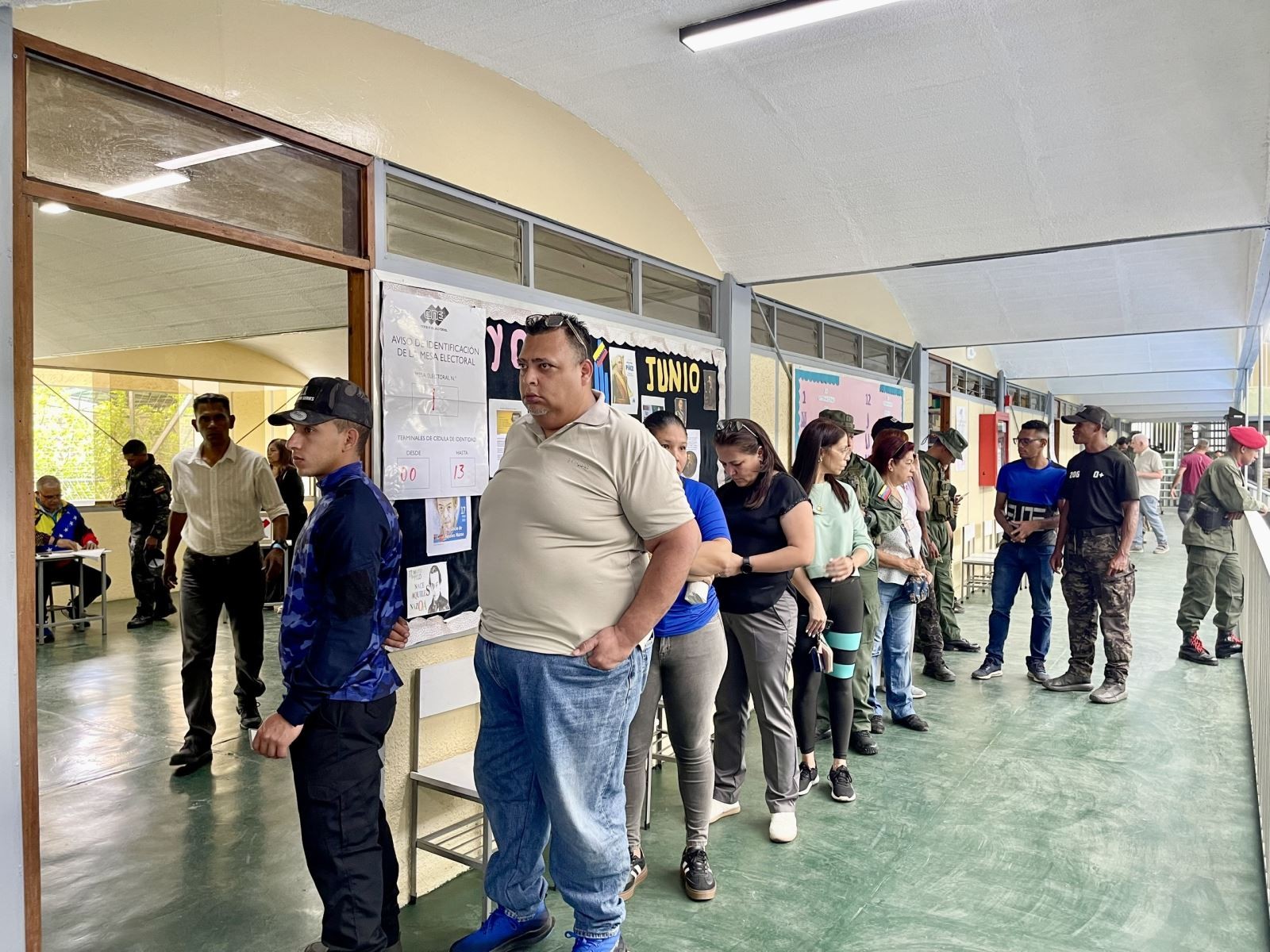Bầu cử ở Venezuela: Những điều "mắt thấy, tai nghe"