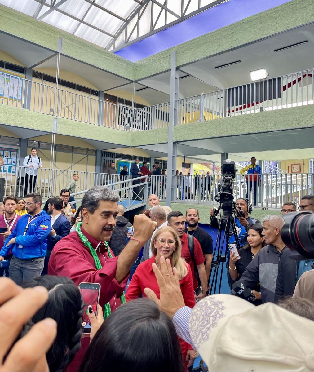 Bầu cử ở Venezuela: Những điều "mắt thấy, tai nghe"