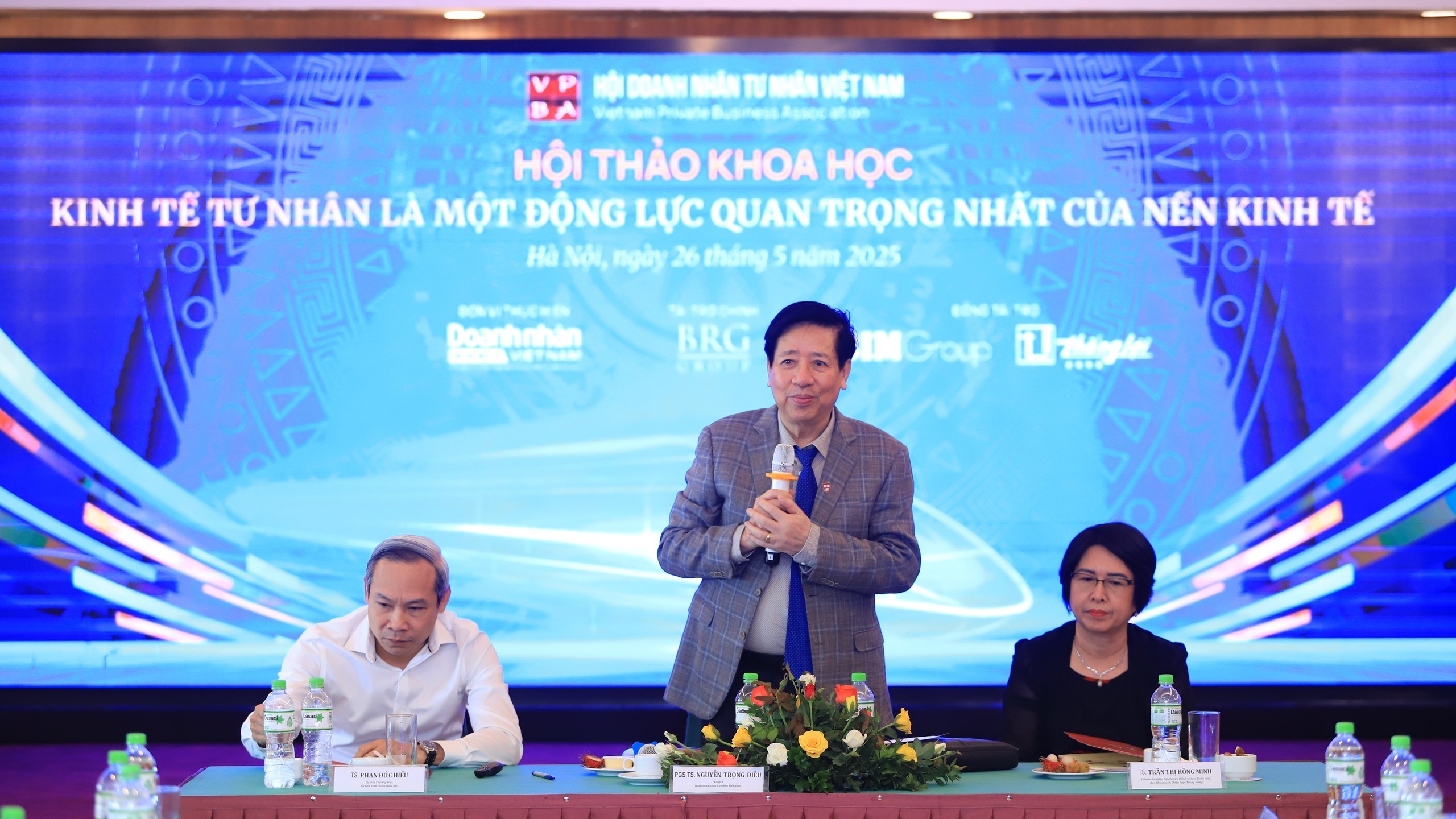 Khẩn trương tháo gỡ rào cản, phát huy động lực kinh tế tư nhân