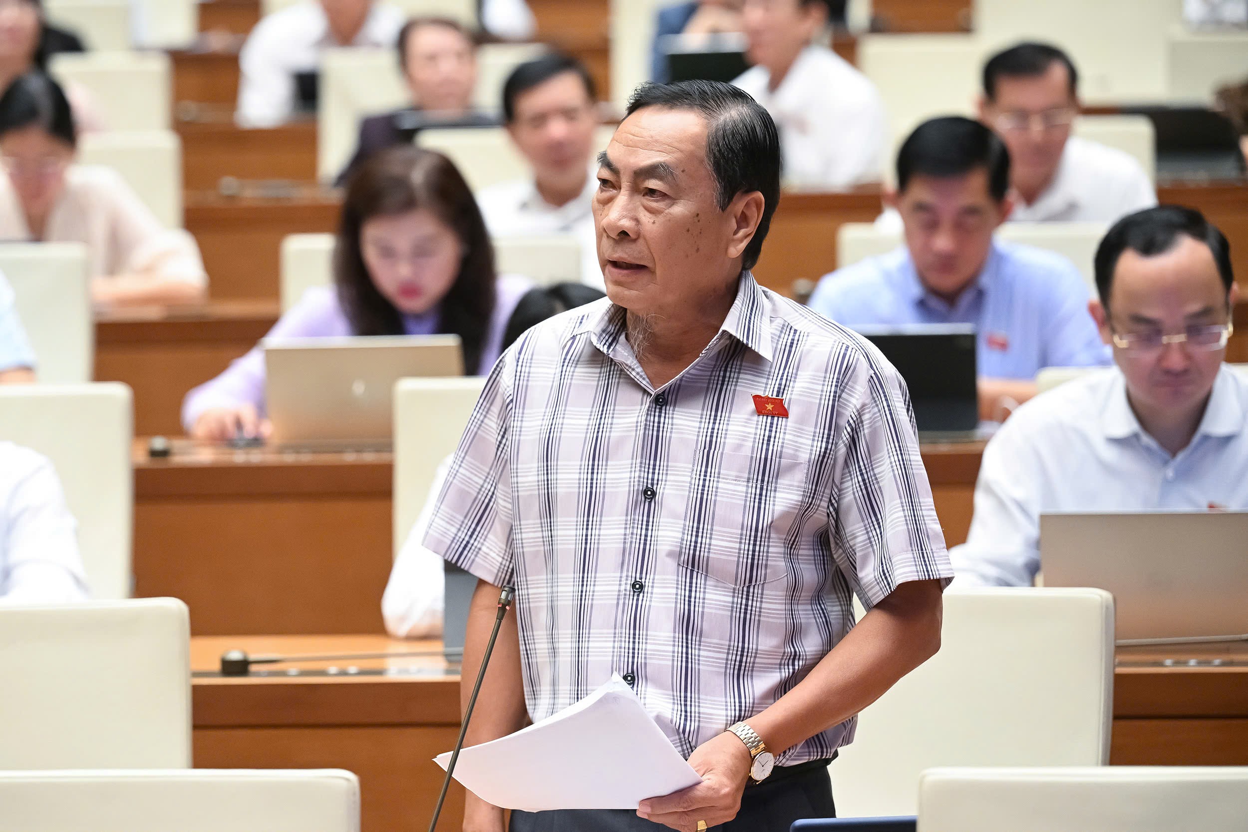 Đại biểu Phạm Văn Hòa – Đoàn ĐBQH tỉnh Đồng Tháp