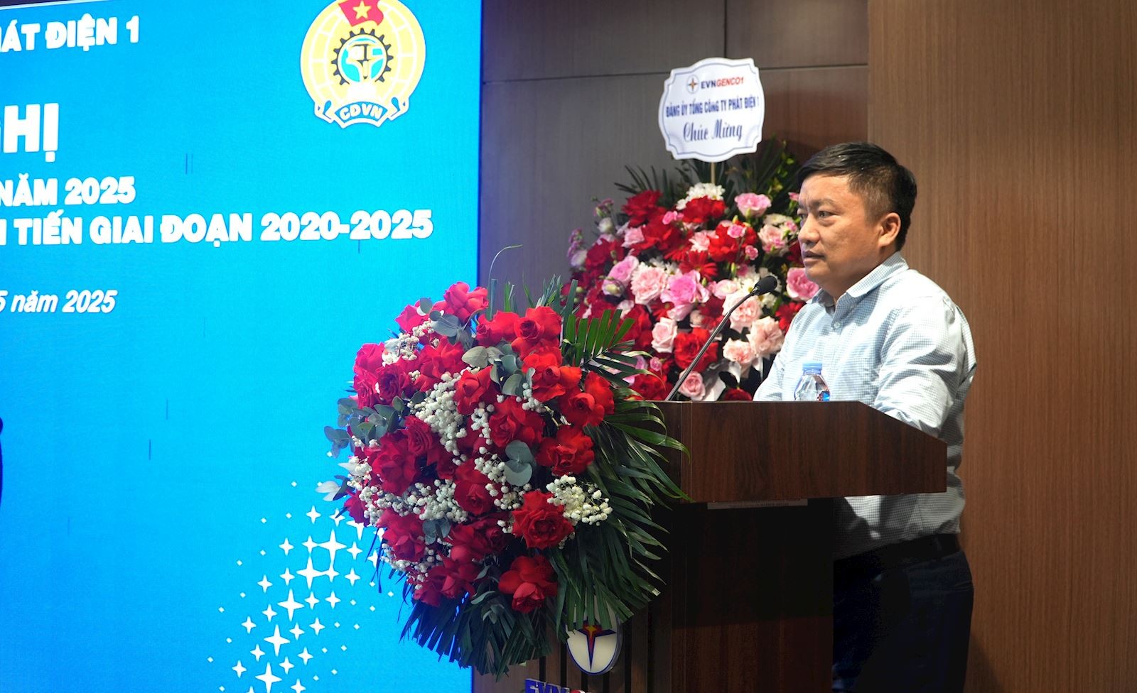 Ông Nguyễn Tiến Khoa – Bí thư Đảng ủy, Chủ tịch Hội đồng thành viên EVNGENCO1 phát biểu tại Hội nghị