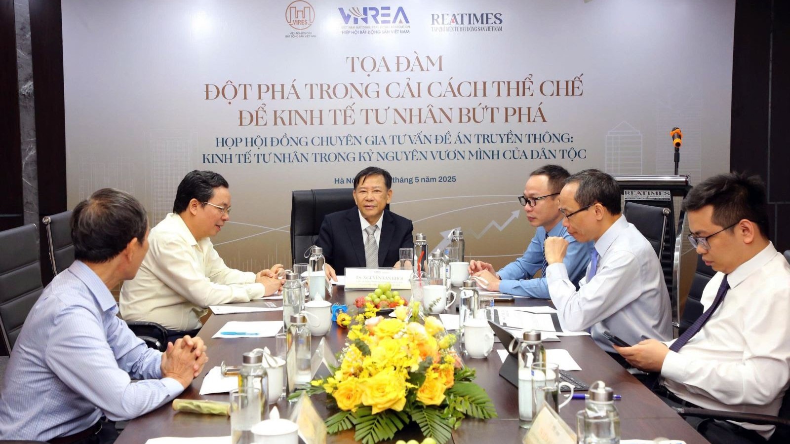 Đột phá thể chế: Mở đường cho kinh tế tư nhân bứt phá