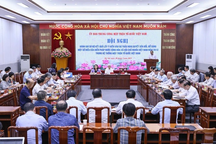 Đề nghị giữ nguyên quy định các tổ chức chính trị - xã hội trực thuộc Mặt trận Tổ quốc Việt Nam