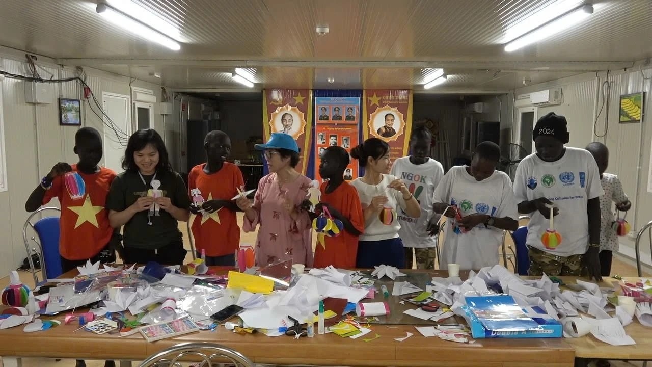 Trẻ em Abyei đón Tết Thiếu nhi ấm áp cùng những người bạn Việt