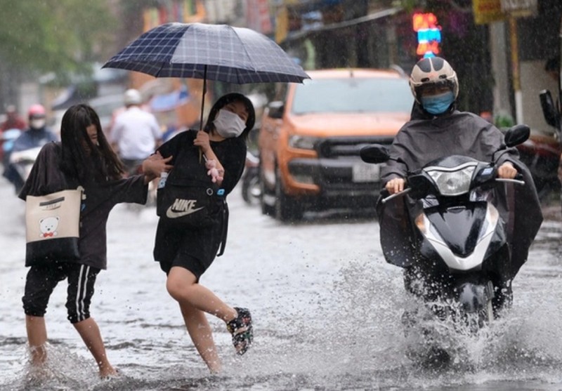 Dự báo ngày 5/6 cả nước có mưa, đề phòng lốc, sét, mưa đá. (Ảnh: KT)