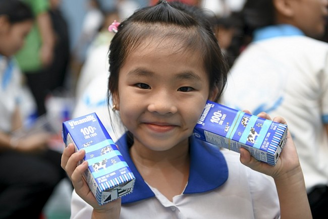 Món quà 1/6 nhiều ý nghĩa từ Vinamilk dành tặng trẻ em