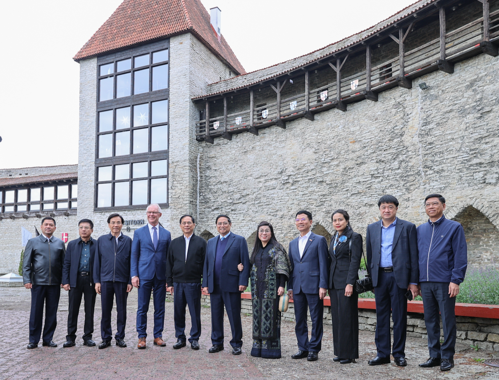 Thủ tướng thăm cảng biển hàng đầu vùng Baltic và tìm hiểu kinh nghiệm phát huy giá trị di sản ở Estonia