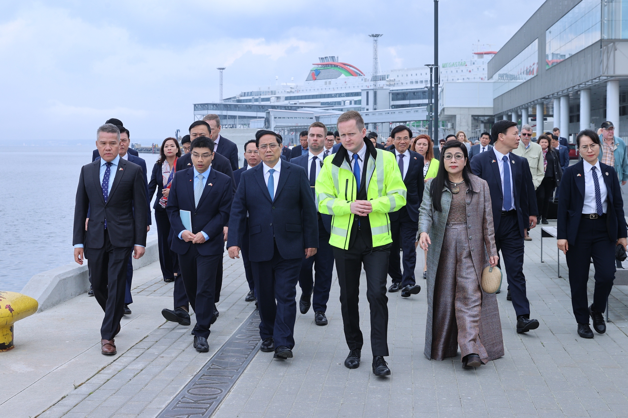 Thủ tướng thăm cảng biển hàng đầu vùng Baltic và tìm hiểu kinh nghiệm phát huy giá trị di sản ở Estonia