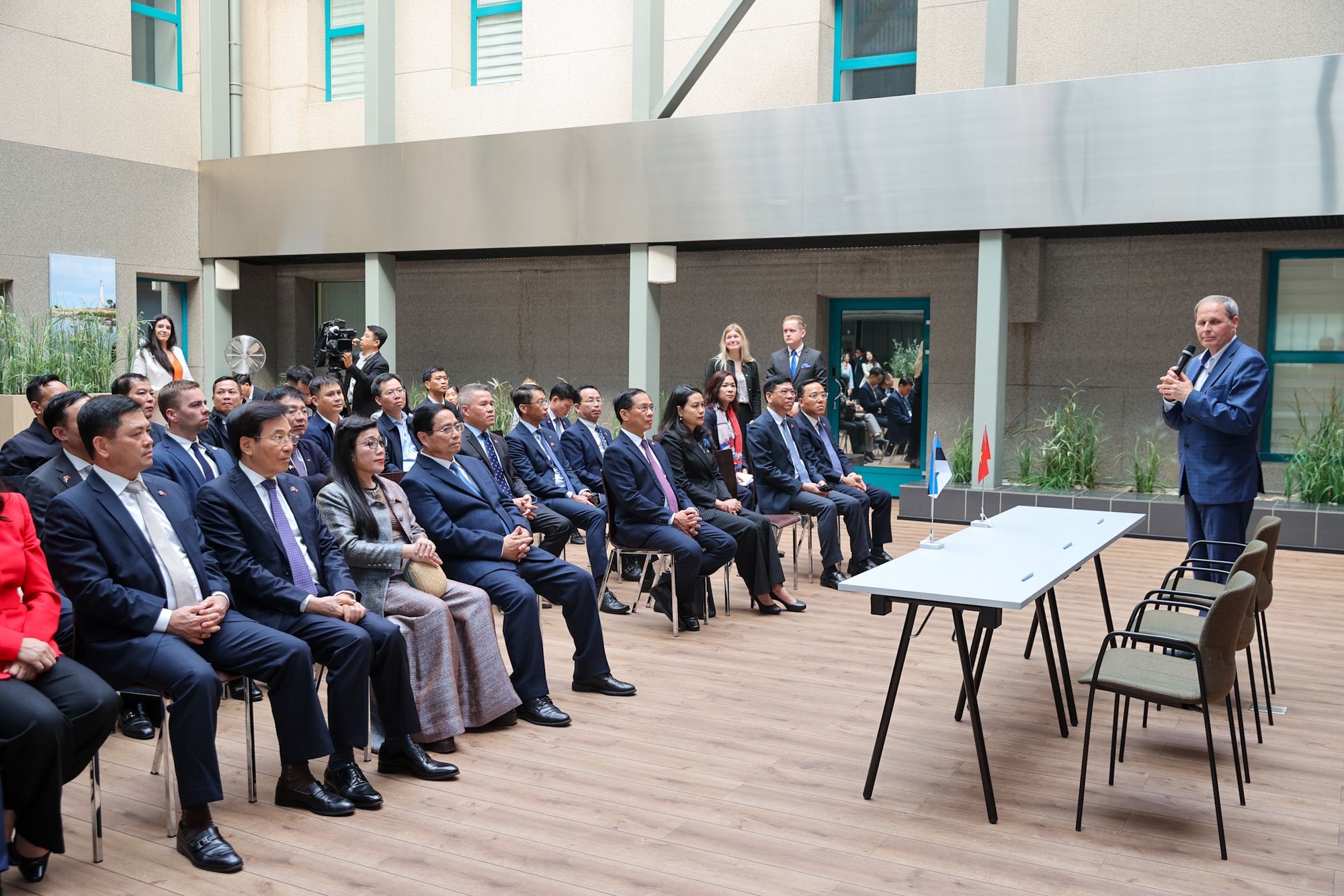 Thủ tướng thăm cảng biển hàng đầu vùng Baltic và tìm hiểu kinh nghiệm phát huy giá trị di sản ở Estonia