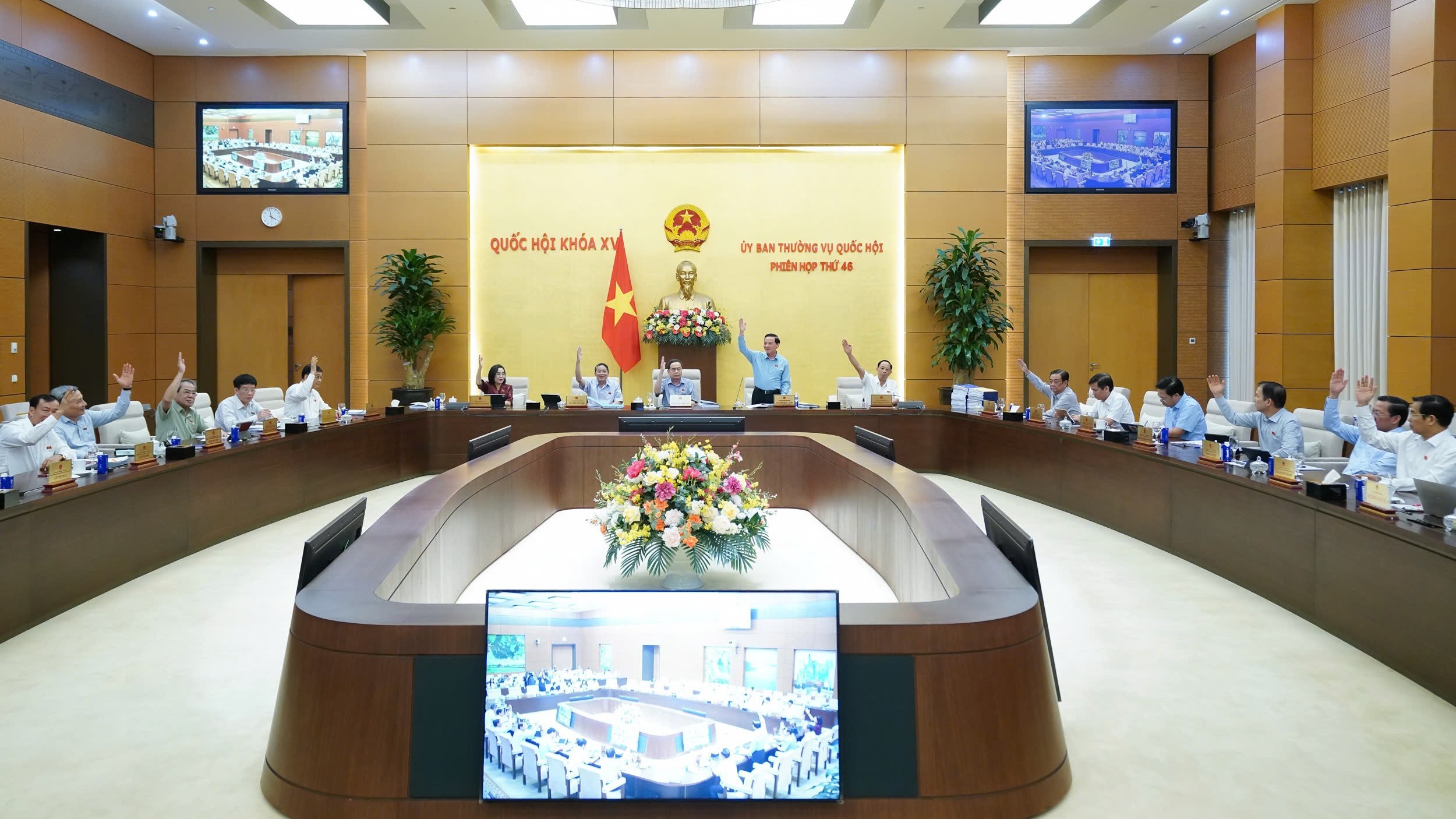 Cả nước có 34 đơn vị hành chính cấp tỉnh và 3.321 đơn vị hành chính cấp xã sau sắp xếp