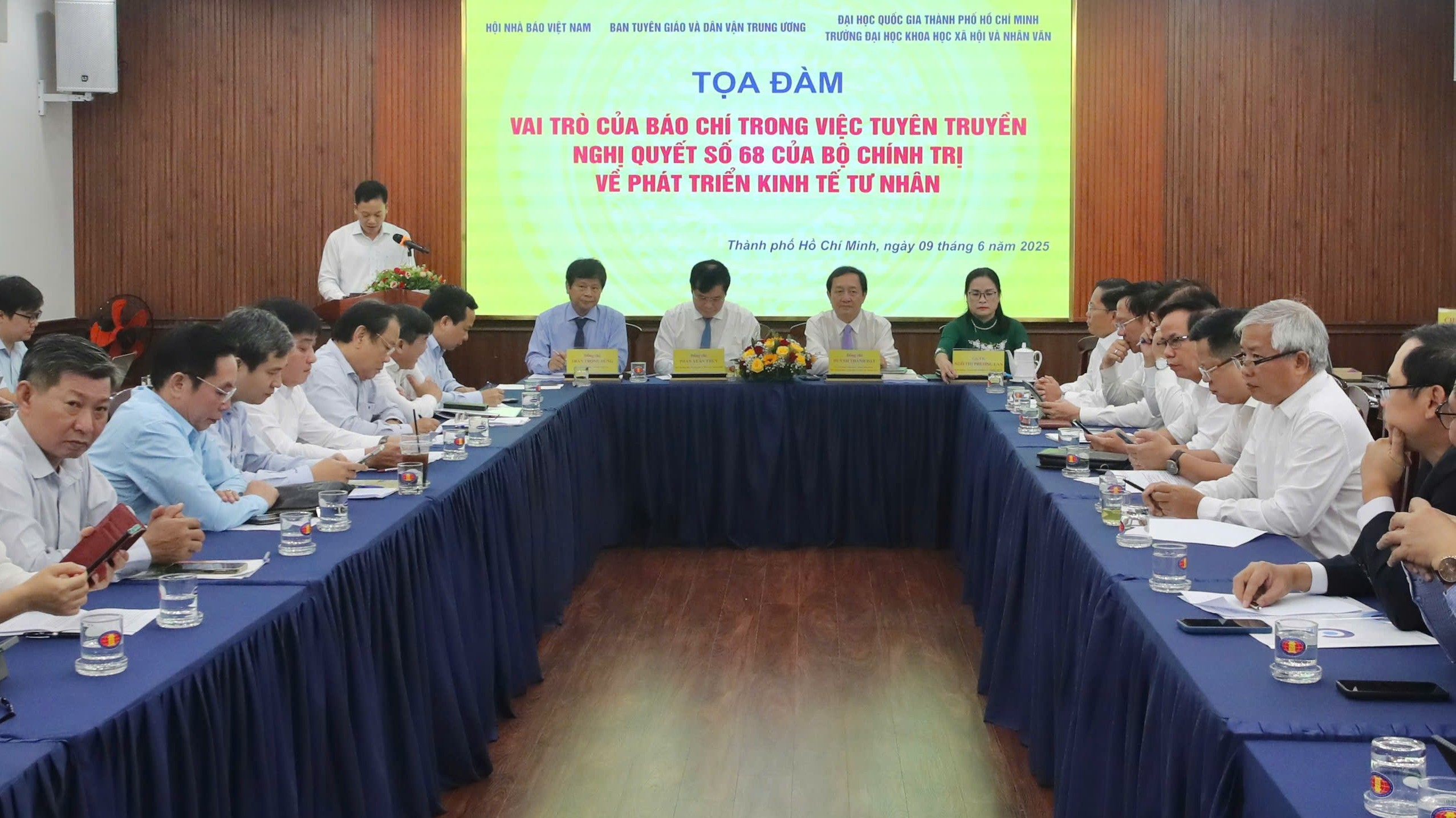 Báo chí phát huy vai trò tiên phong trong thực hiện Nghị quyết 68