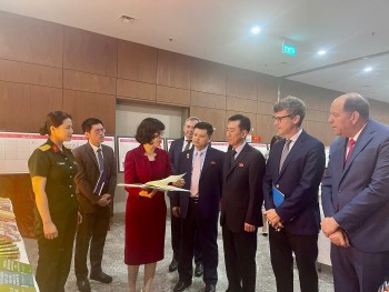 lan toa khong gian van hoa ho chi minh tu cac co quan dai dien viet nam o nuoc ngoai