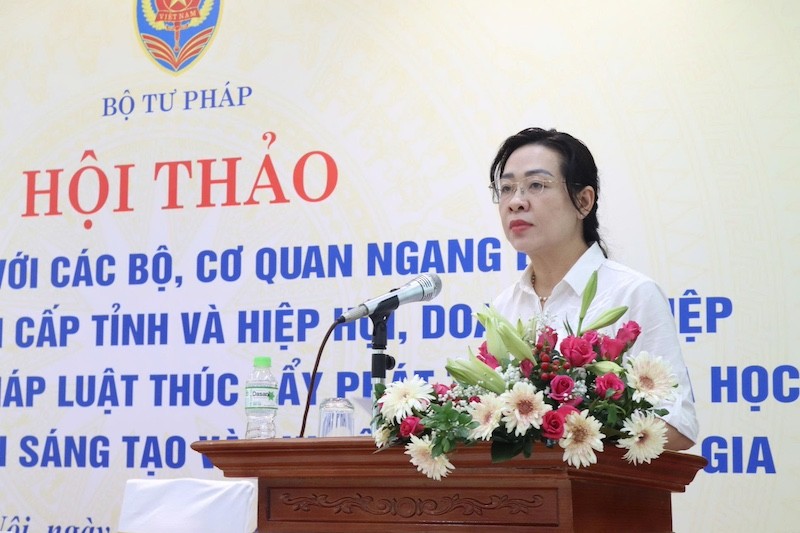 Hoàn thiện pháp luật để thúc đẩy đổi mới sáng tạo và chuyển đổi số quốc gia