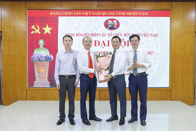 8 chi bộ trực thuộc Đảng bộ Liên hiệp các tổ chức hữu nghị Việt Nam hoàn thành tổ chức Đại hội nhiệm kỳ 2025 - 2027