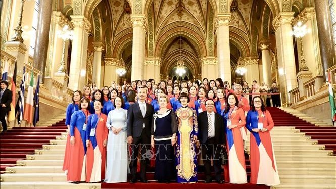 Định vị giá trị Việt ở nước ngoài trong kỷ nguyên số và trí tuệ nhân tạo