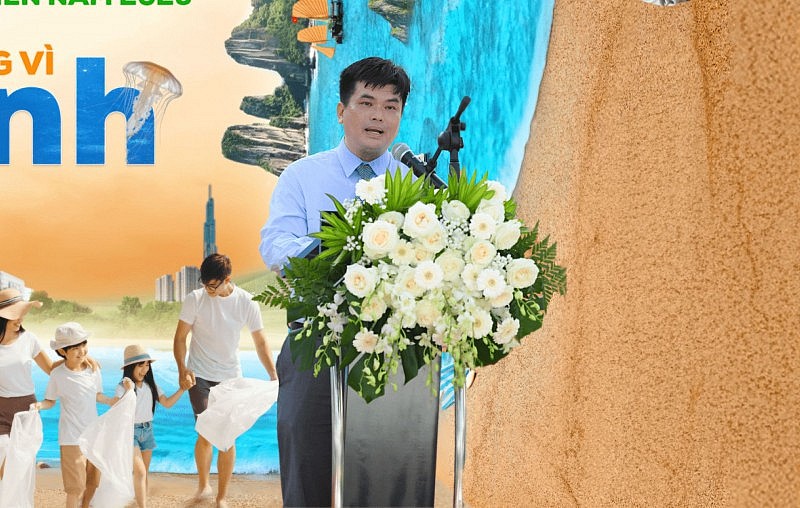 Gần 10.000 người vingroup và tình nguyện viên ra quân làm sạch bờ biển tại 28 tỉnh, thành phố Gần 10.000 người vingroup và tình nguyện viên ra quân làm sạch bờ biển tại 28 tỉnh, thành phố