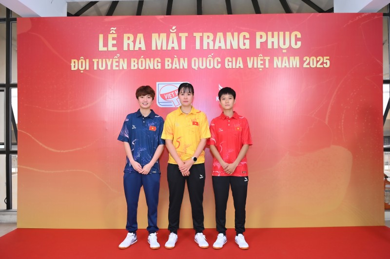 Trang phục hoa sen của Kamito sẽ đồng hành cùng đội tuyển bóng bàn quốc gia
