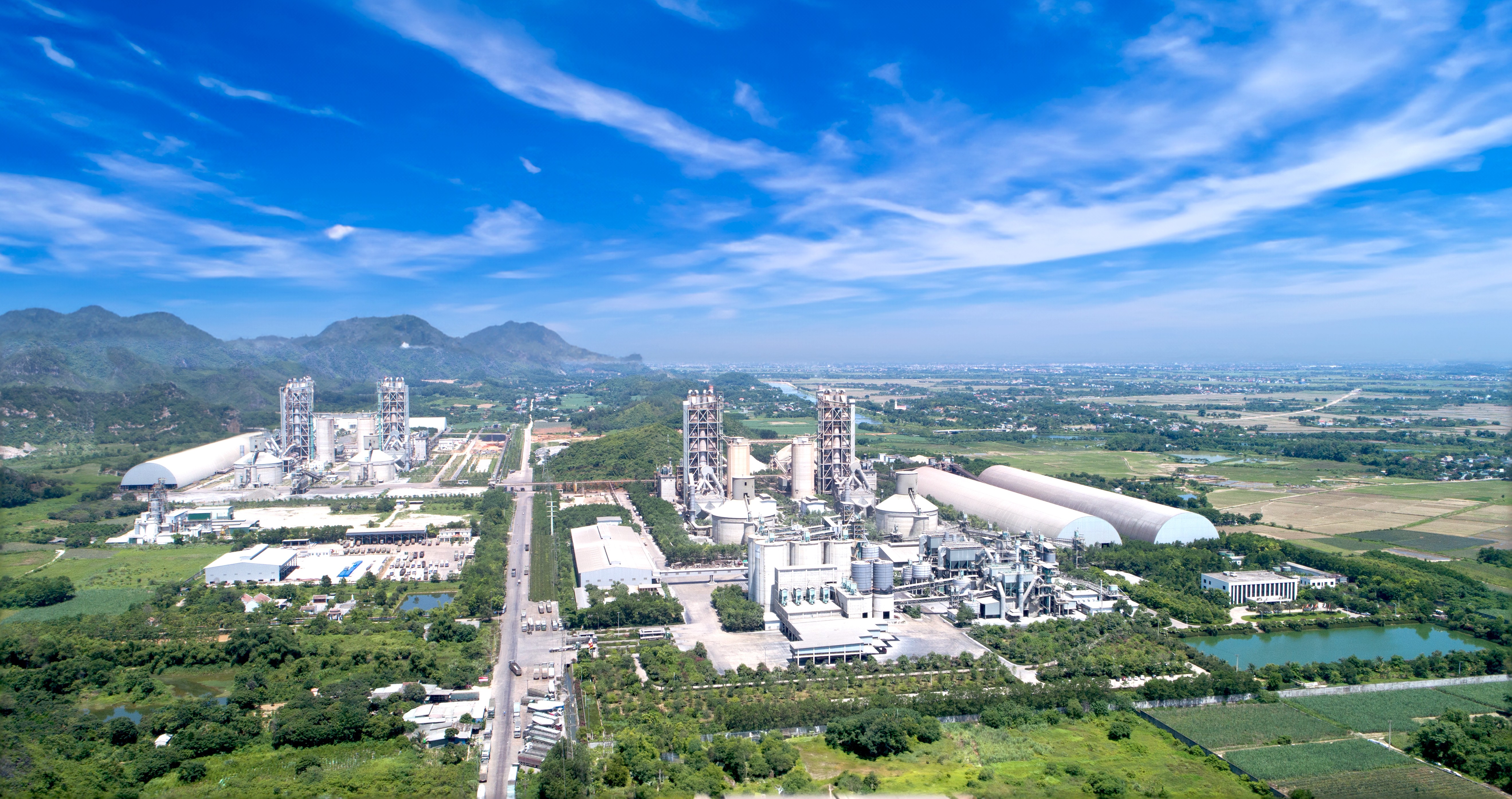 Công ty Xi măng Long Sơn: Từ vùng đá vôi Bỉm Sơn vươn tầm quốc tế