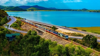 tau thong nhat dan dau danh sach 24 tuyen tau hoa tuyet voi nhat the gioi nam 2025