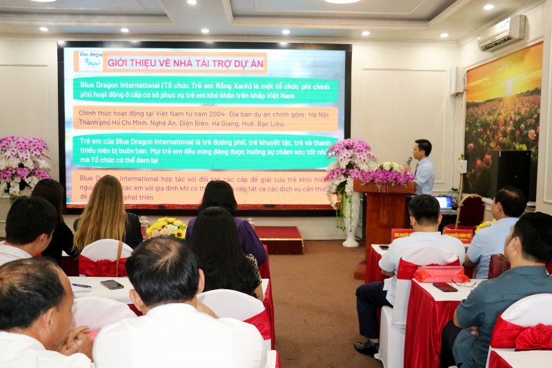 Nghệ An triển khai dự án nâng cao dịch vụ xã hội và trợ giúp trẻ em do Blue Dragon International tài trợ