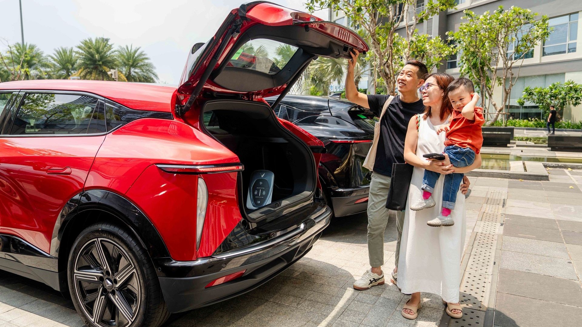 VinFast VF 7 - SUV điện lý tưởng từ phố thị tới tỉnh xa